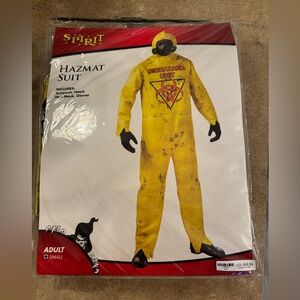 Spirit Halloween adult size small hazmat Halloween costume. Wore only once.